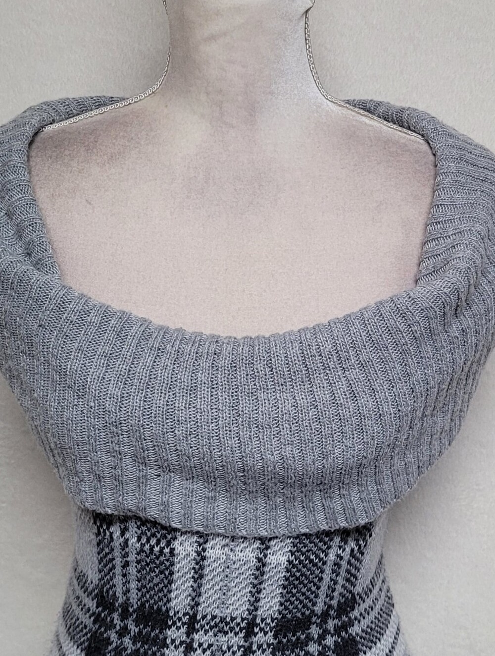 90s Vintage Say What Gray Plaid Cowl-neck Off-Shoulder Bodycon Mini Dress Small - Picture 3 of 11